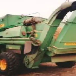 Измельчитель-разбрасыватель Измельчитель-разбрасыватель